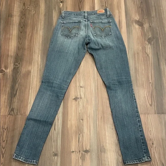 Levi's Women's Too Superlow 524 Jeans - Picture 2 of 6